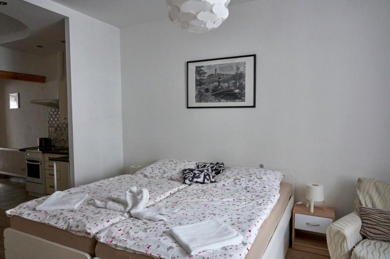 Krejcovstvi Appartement Mělník Buitenkant foto