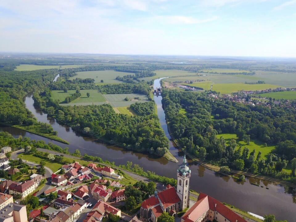 Krejcovstvi Appartement Mělník Buitenkant foto